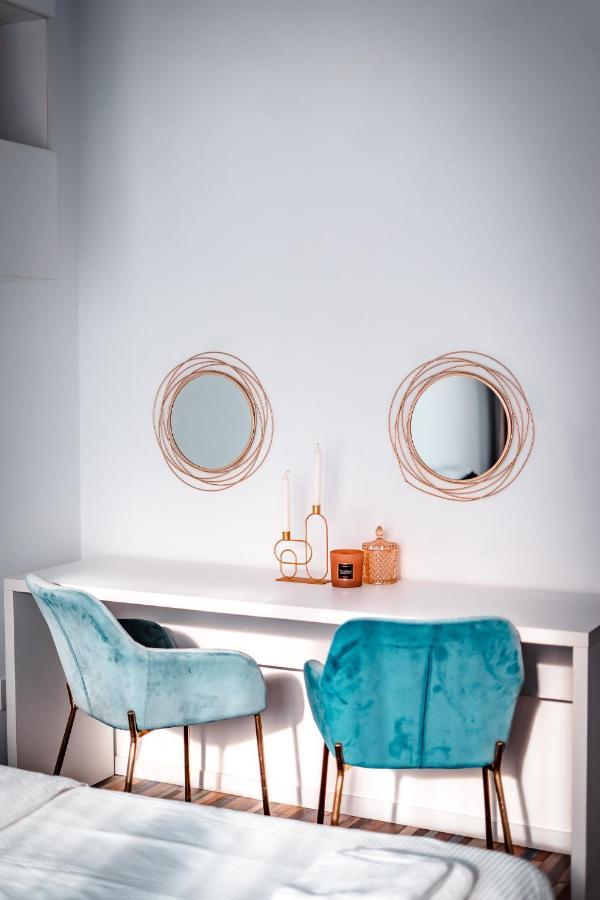 Luxury Family Apartment With Private Parking And Forest View Temesvár Kültér fotó