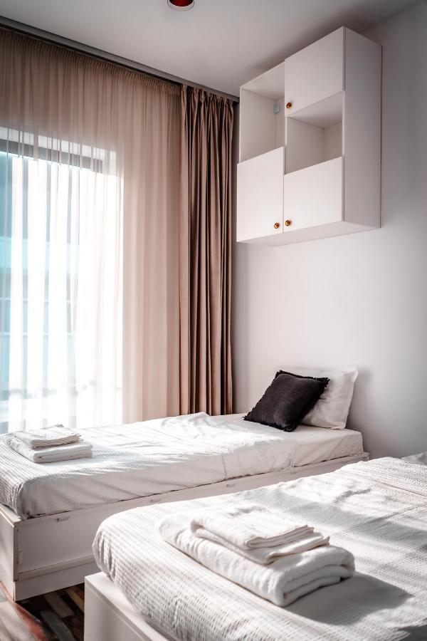 Luxury Family Apartment With Private Parking And Forest View Temesvár Kültér fotó